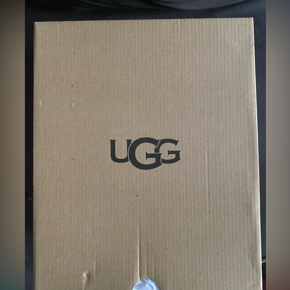 UGG JUNIPER GENUINE SHEARLING KNIT SHAFT BOOTS- TODDLER - Picture 3 of 6